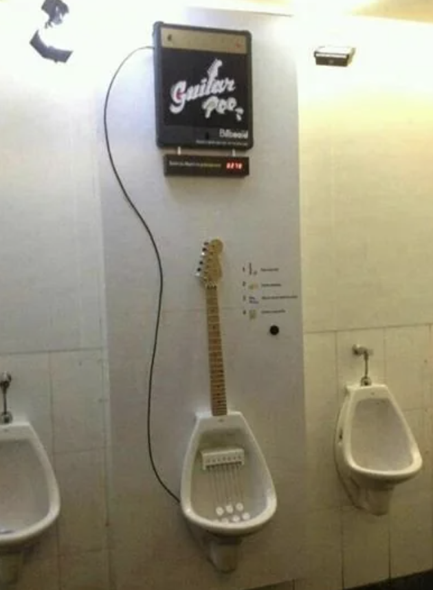 guitar urinal - Guilar Peo